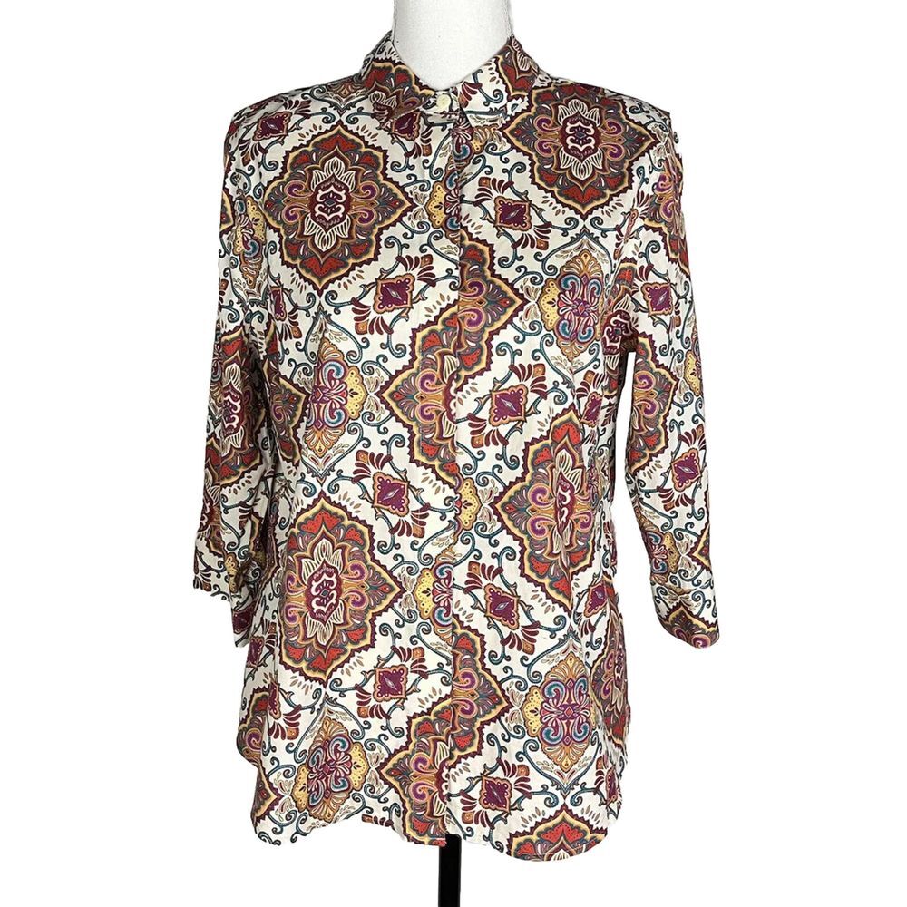Chico's No Iron Medallion Print Button-Back Shirt Size 1 US Multicolor3/4 Sleeve